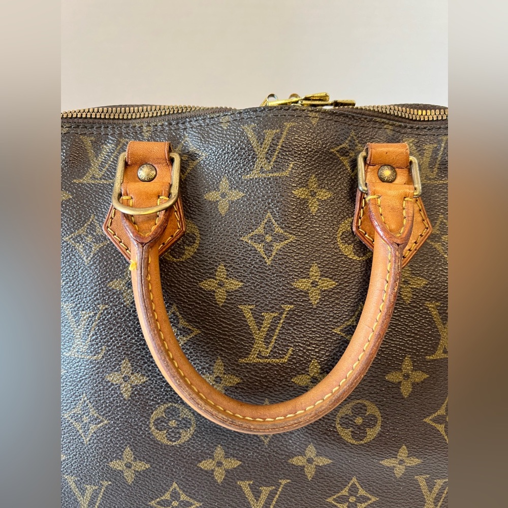 Louis Vuitton Monogram Alma - Picture 3 of 16